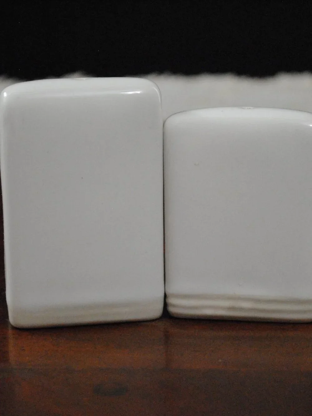 Pfaltzgraff White Ceramic Salt & Pepper Sculptural Asymmetric Shakers Thailand